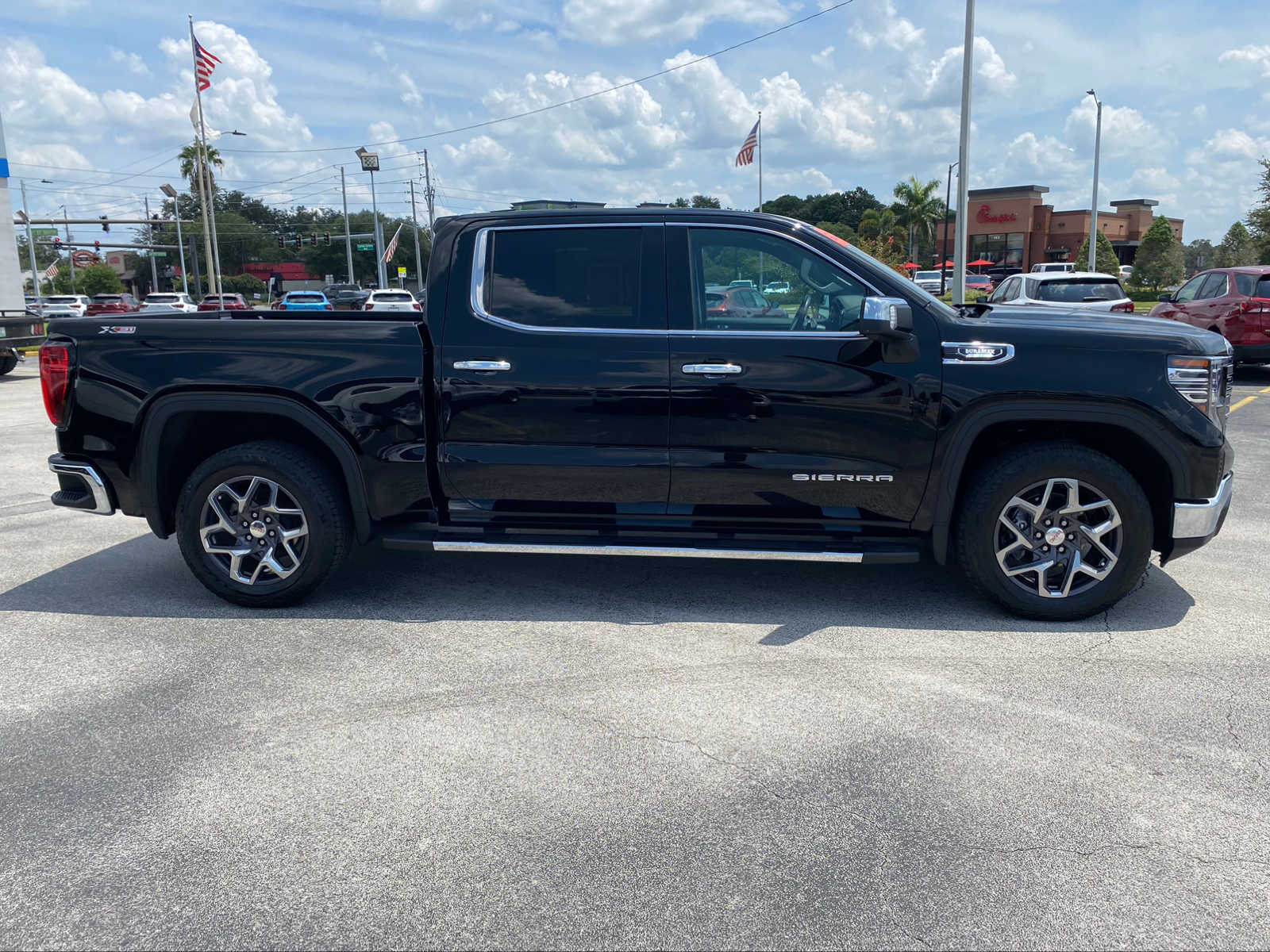 2023 GMC Sierra 1500 SLT 4WD Crew Cab 147 9