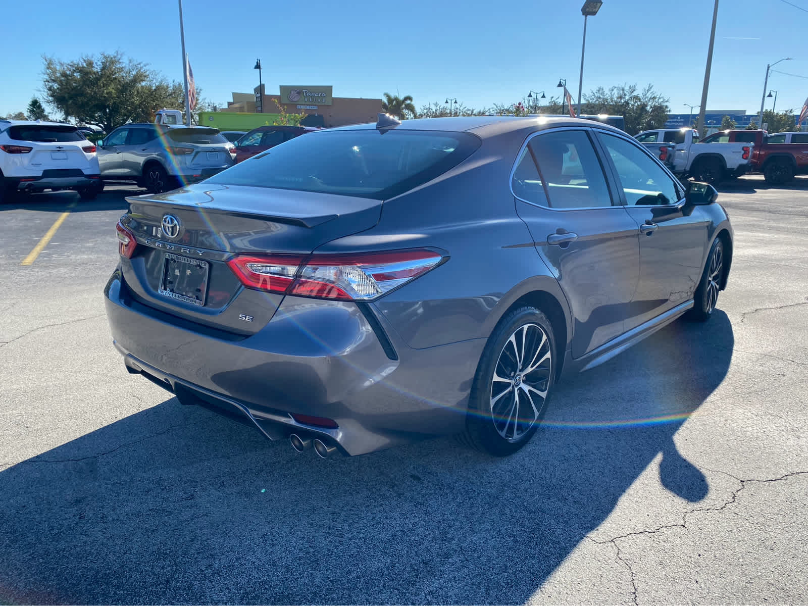 2020 Toyota Camry SE 8