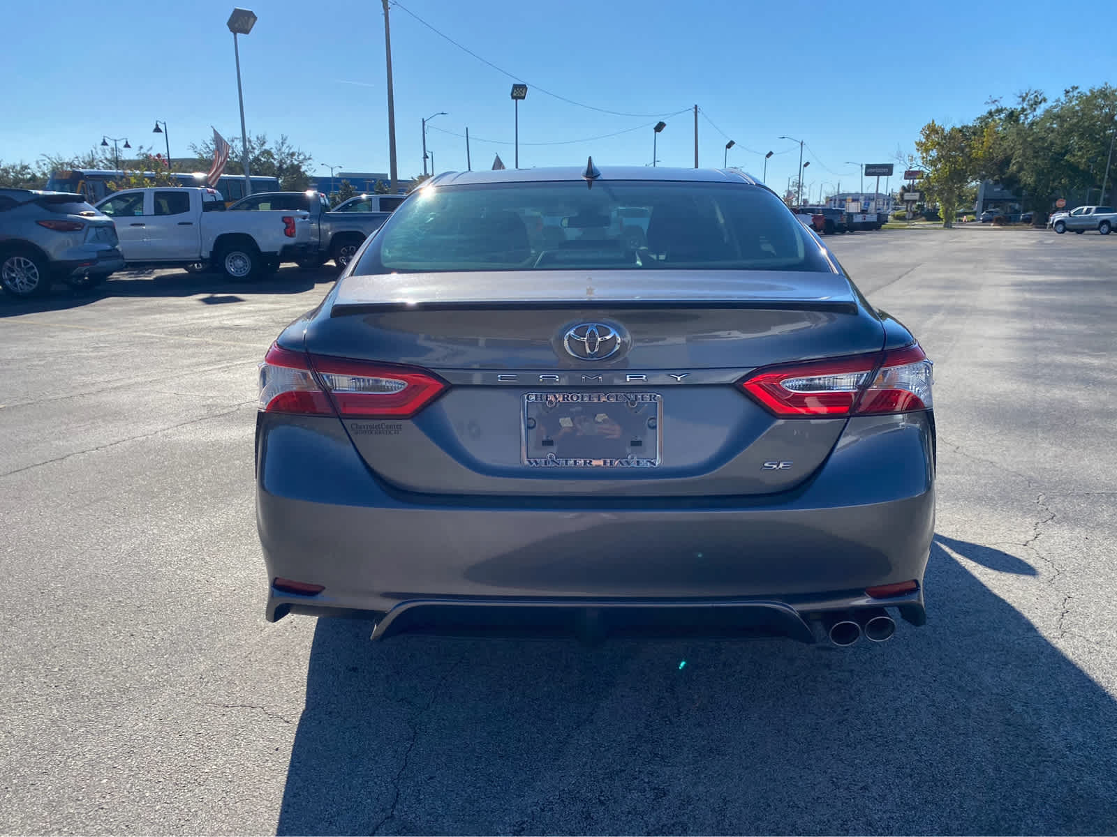 2020 Toyota Camry SE 7