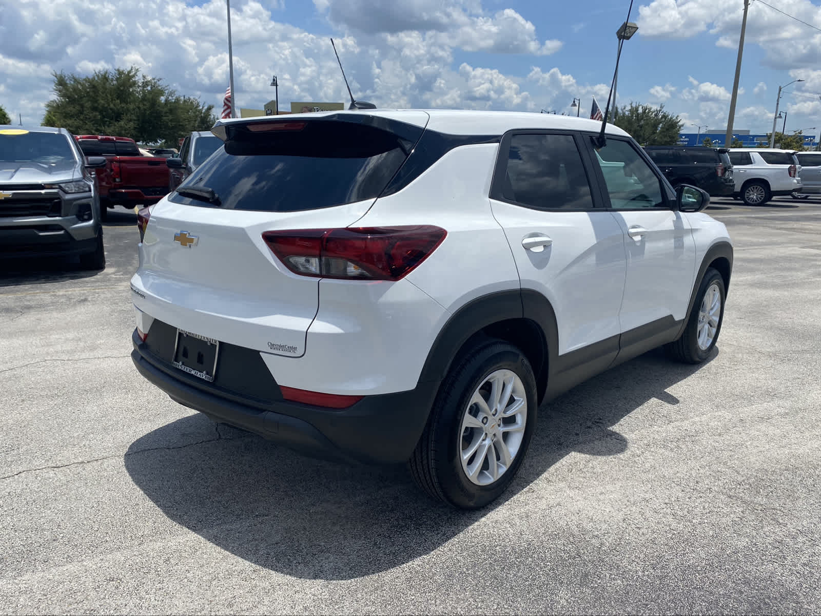 2024 Chevrolet TrailBlazer LS 8