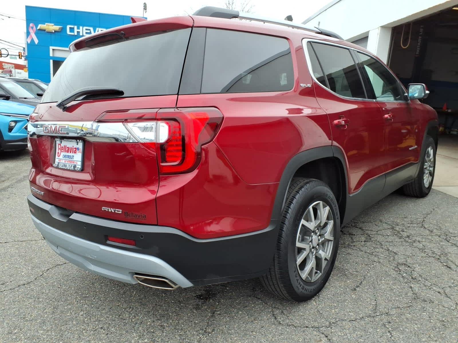 View vehicle photo 6