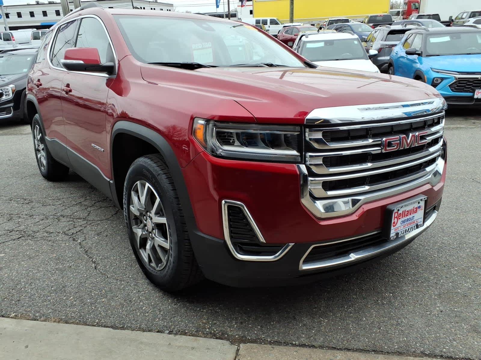 Volcanic Red Tintcoat 2023 GMC Acadia SLE AWD SUV / Crossover Four-Wheel Drive 9-Speed Automatic