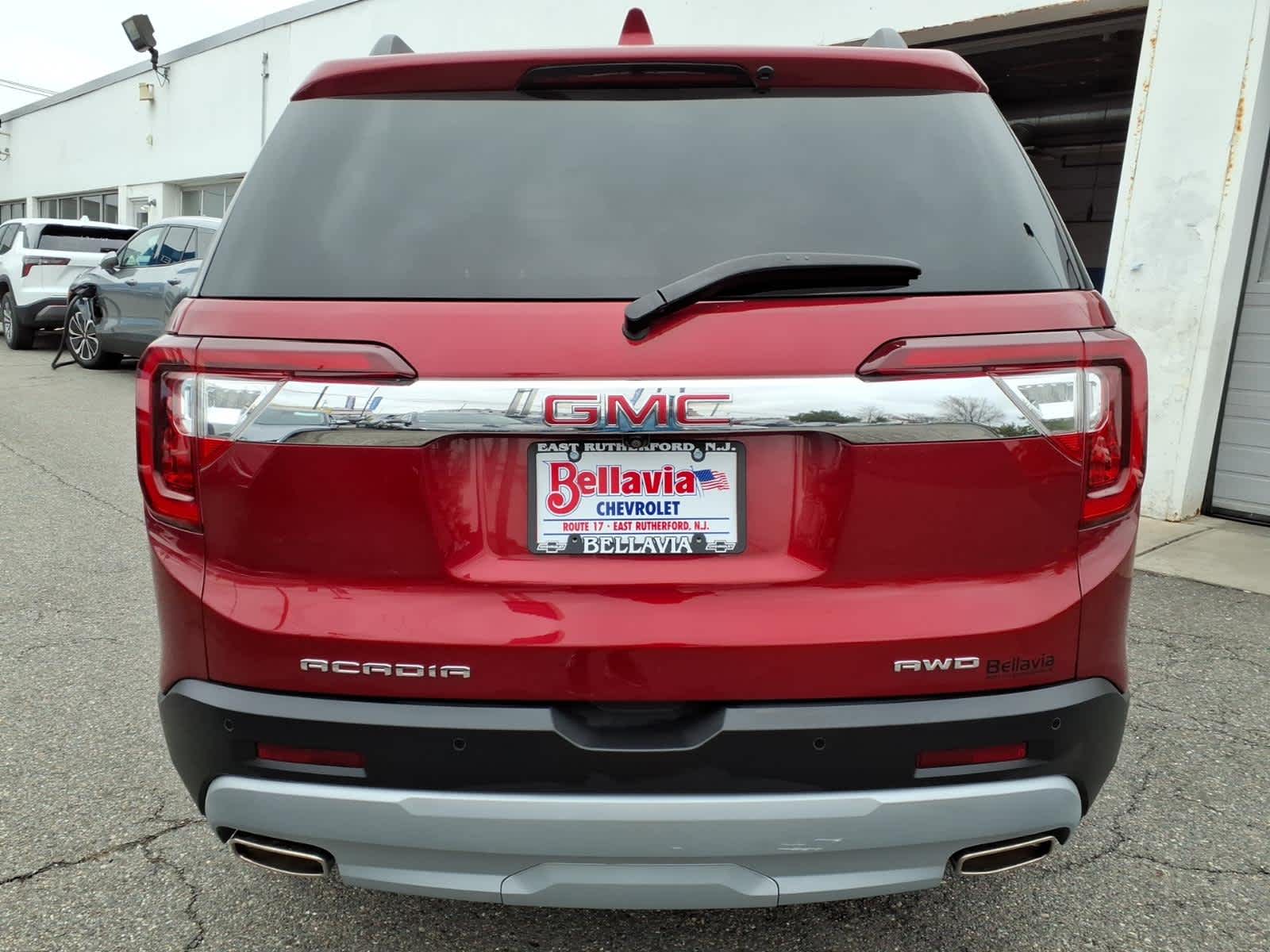 View vehicle photo 5