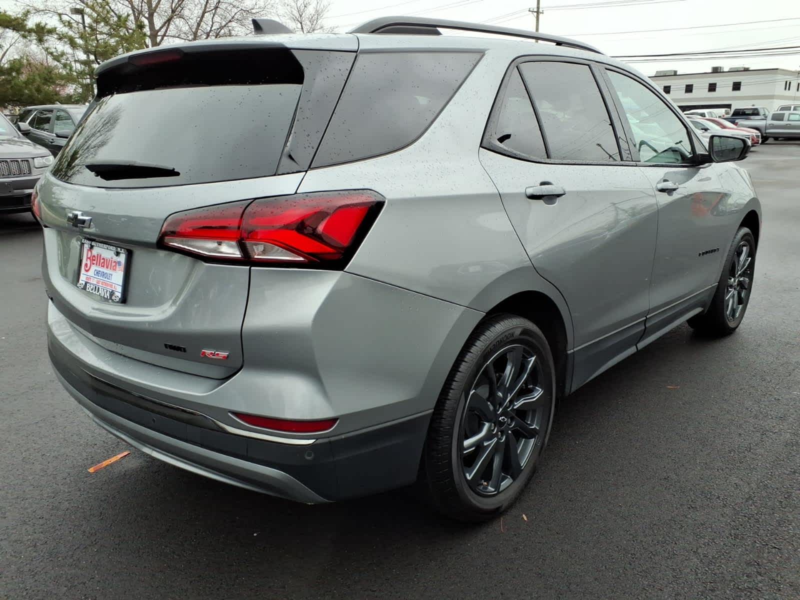 View vehicle photo 6