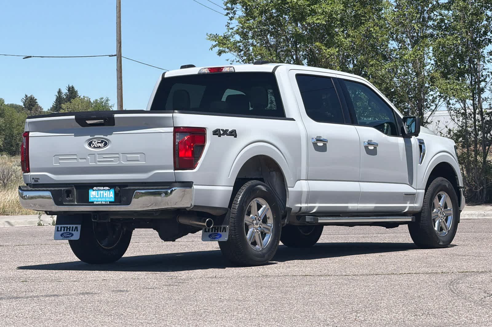 Avalanche 2024 Ford F-150 Pickup Truck Four-Wheel Drive Automatic