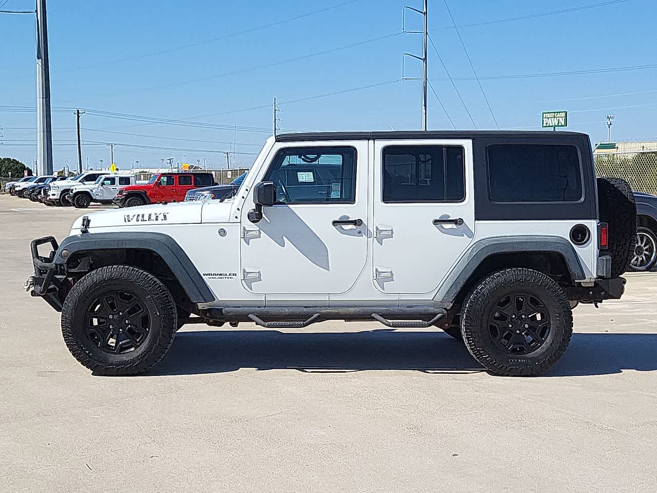 2014 Jeep Wrangler Unlimited Willys Wheeler 11