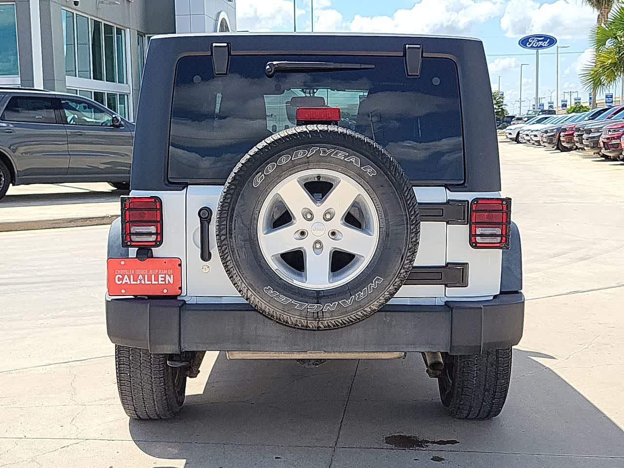 2015 Jeep Wrangler Unlimited Sport 13