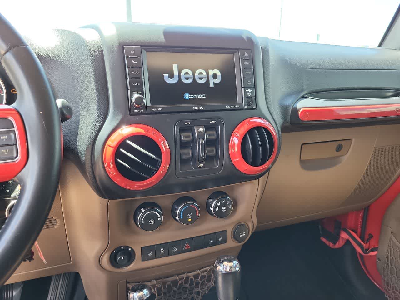 2015 Jeep Wrangler Unlimited Sahara 24