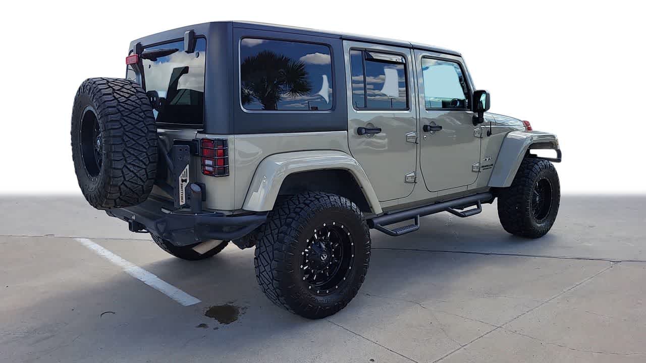 2017 Jeep Wrangler Unlimited Sahara 8