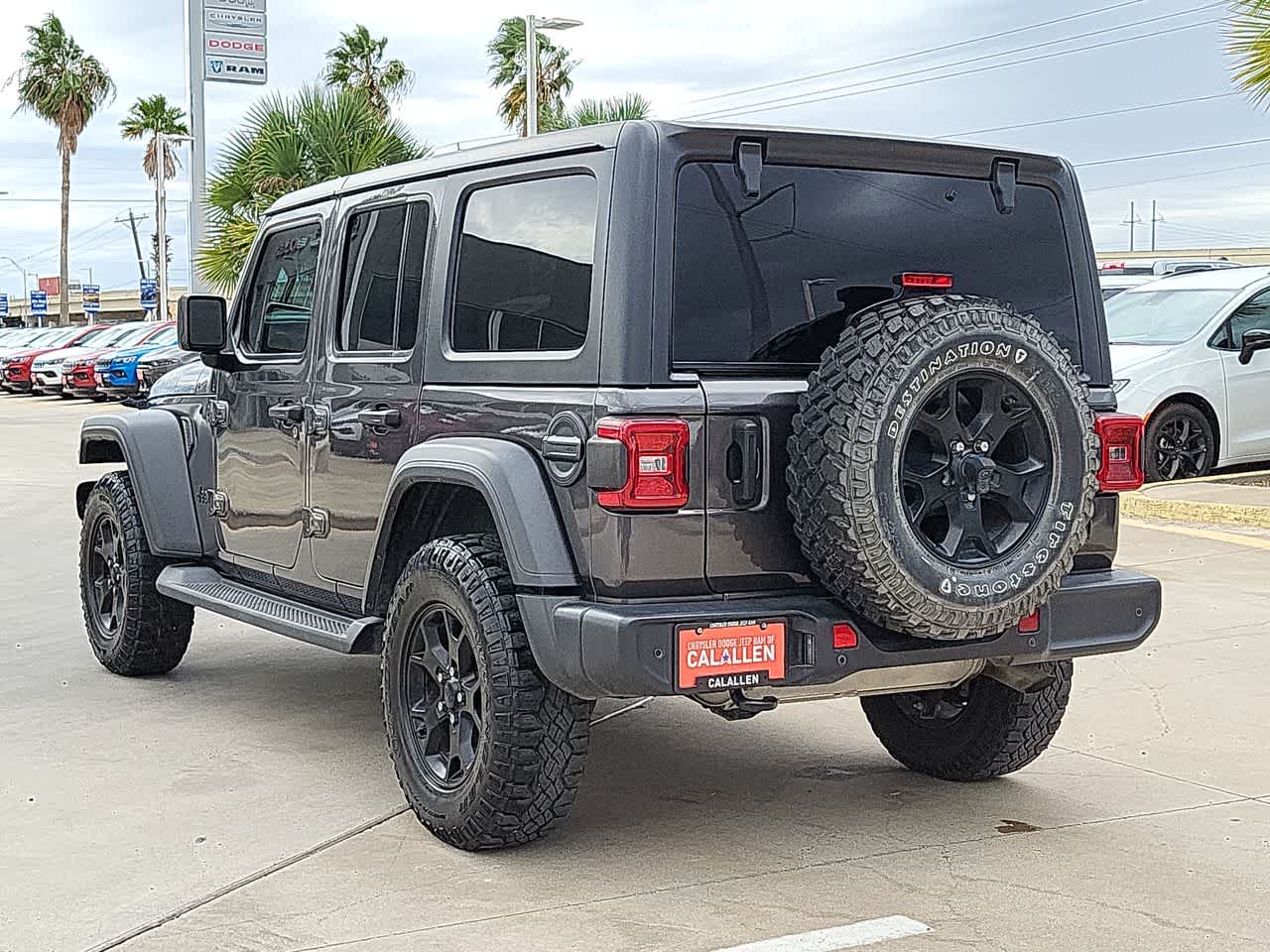 2020 Jeep Wrangler Unlimited Willys 12