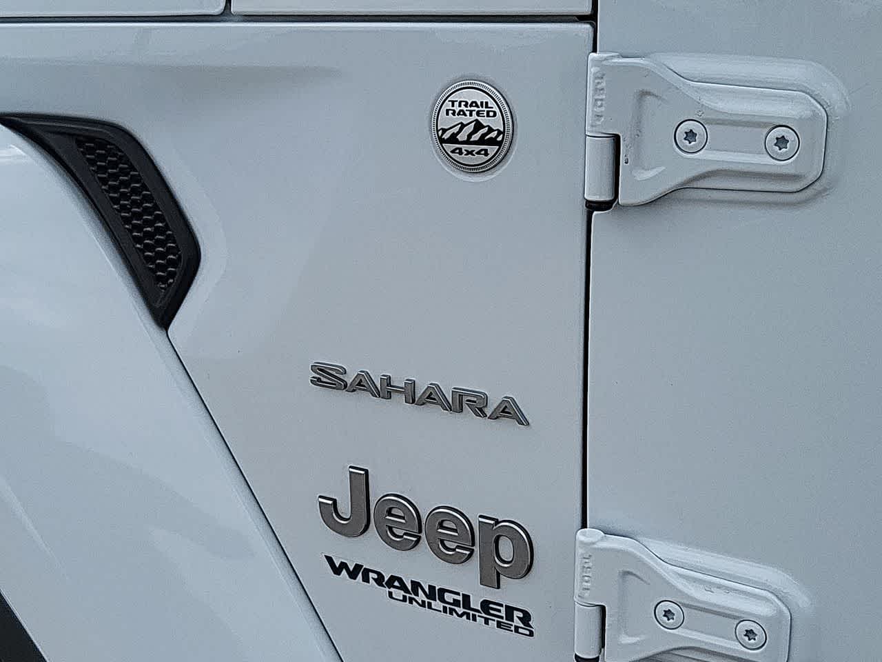 2020 Jeep Wrangler Unlimited Sahara 15