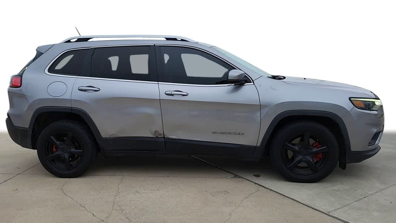 2019 Jeep Cherokee Latitude Plus 9