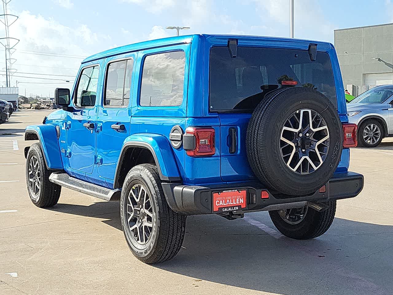 2024 Jeep Wrangler Sahara 12