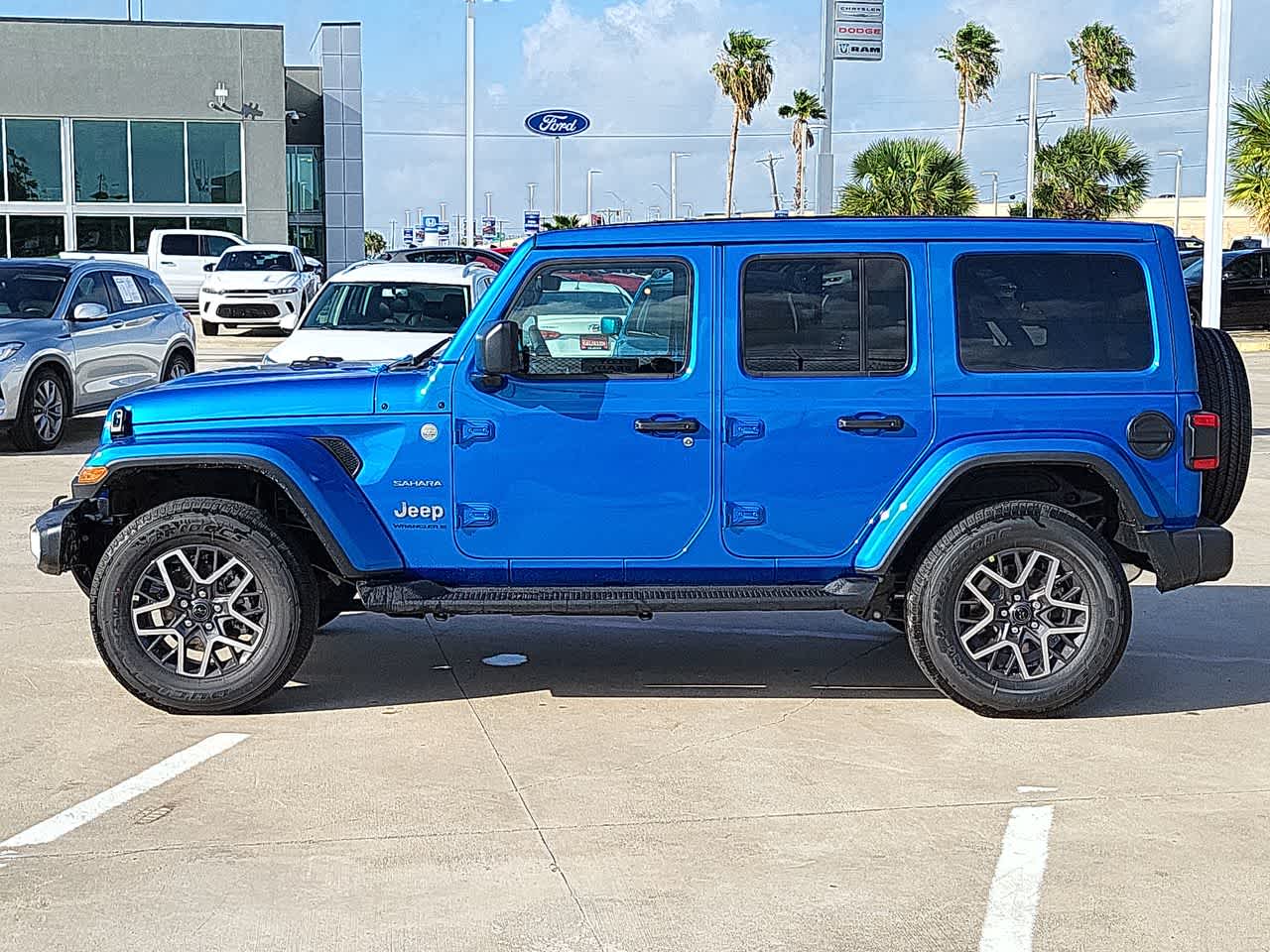 2024 Jeep Wrangler Sahara 11