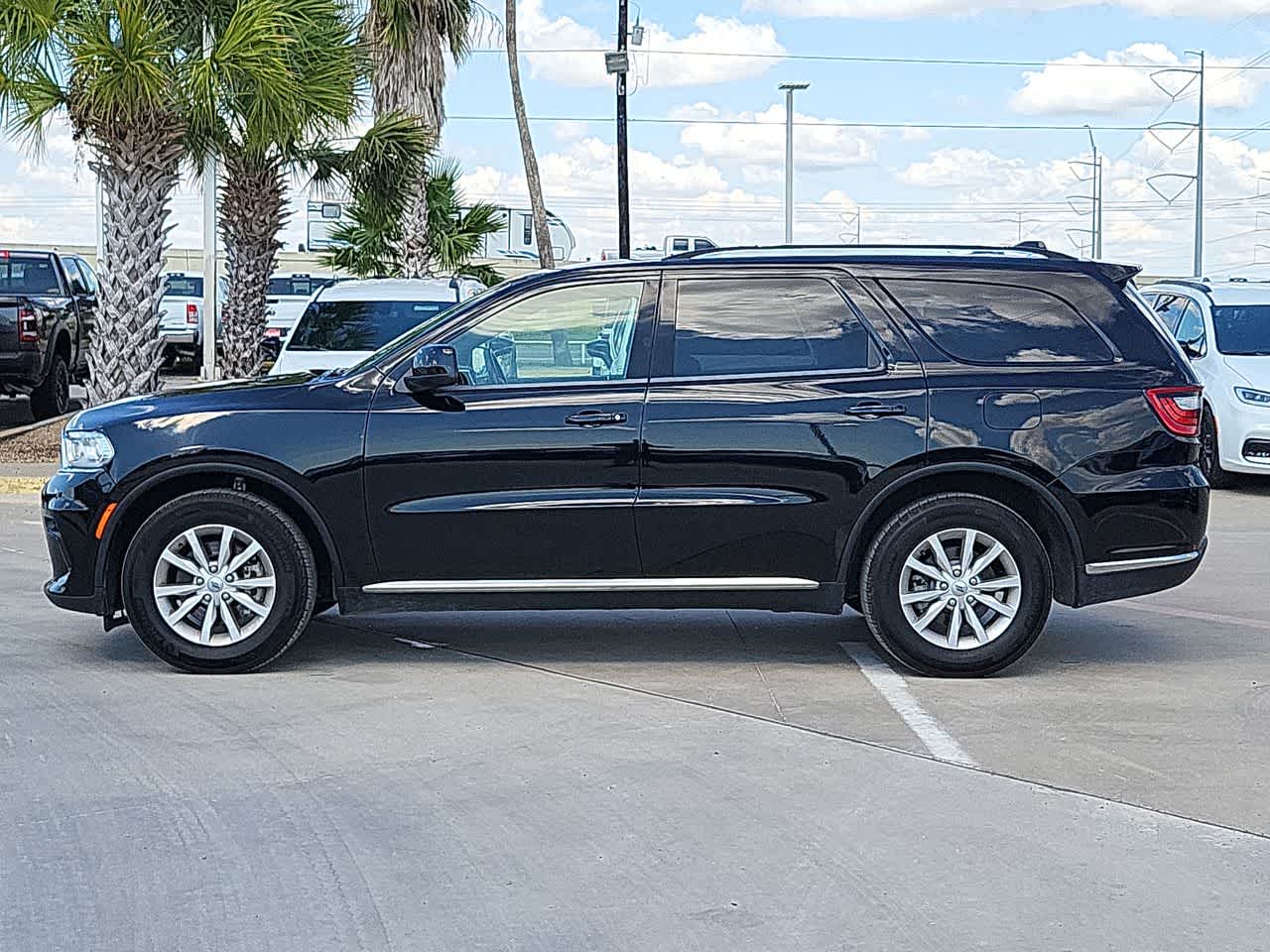 2023 Dodge Durango SXT 11