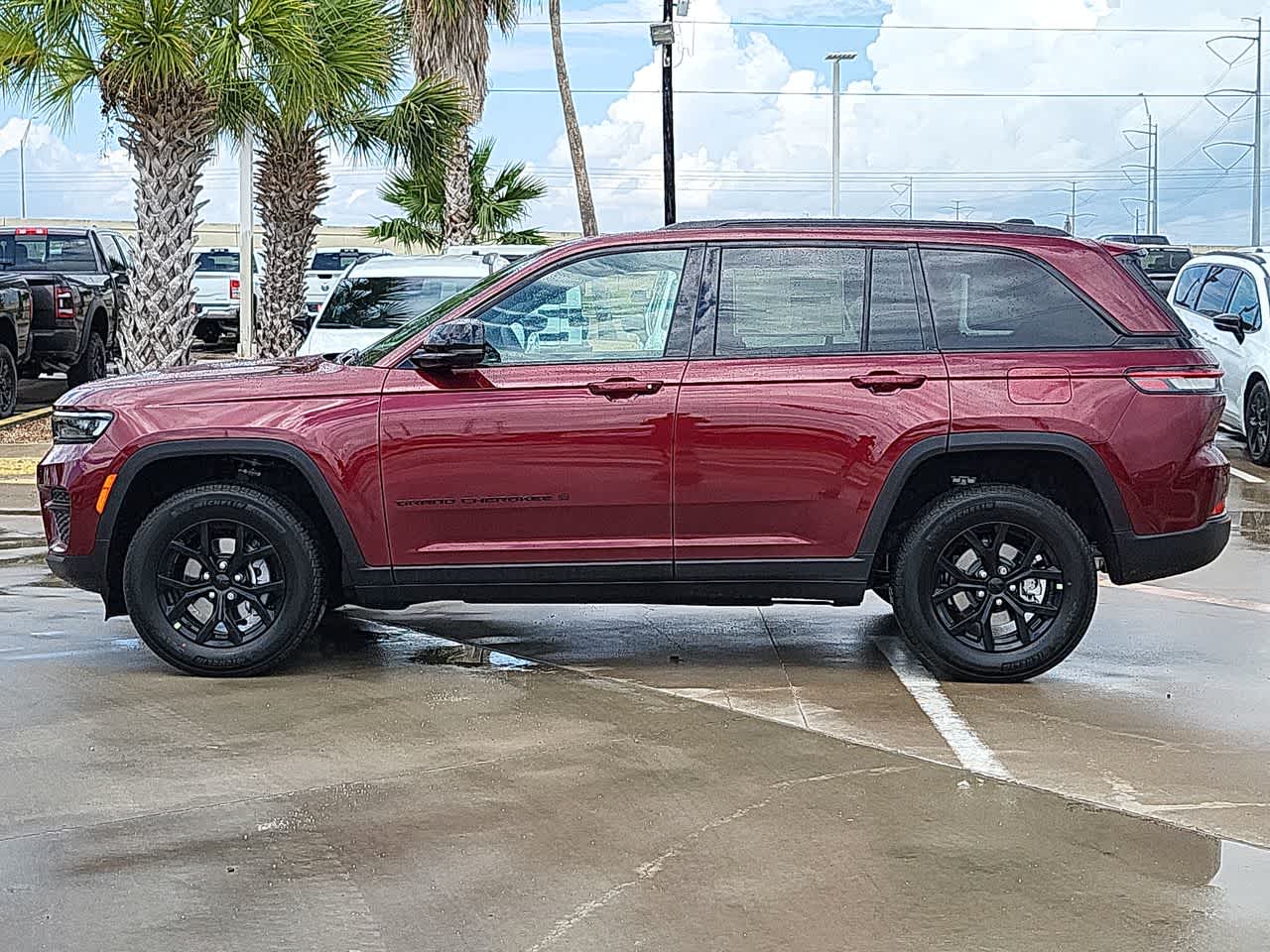 2024 Jeep Grand Cherokee Altitude X 11