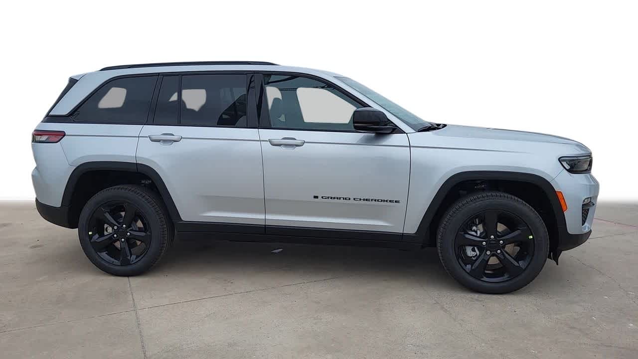 2024 Jeep Grand Cherokee Limited 9