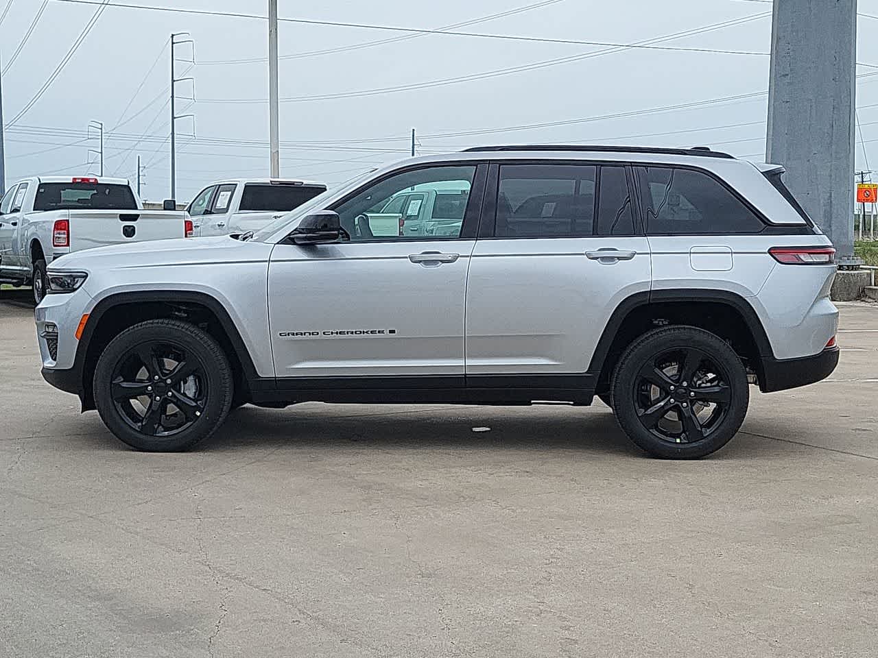 2024 Jeep Grand Cherokee Limited 11