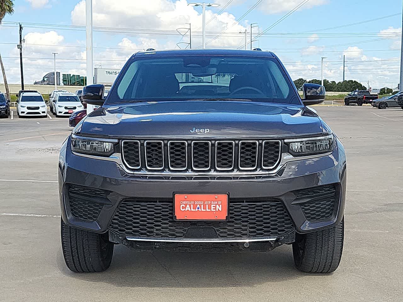 2023 Jeep Grand Cherokee Laredo 14