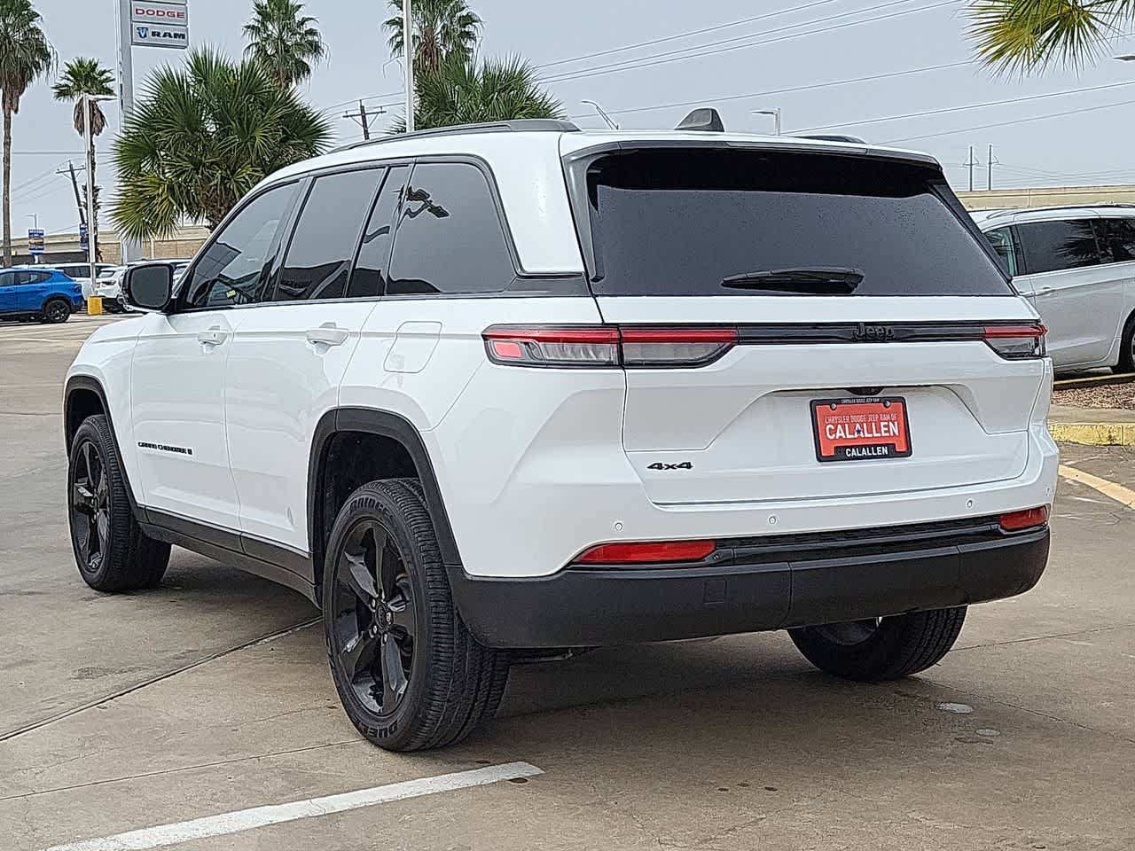 2023 Jeep Grand Cherokee Altitude 12