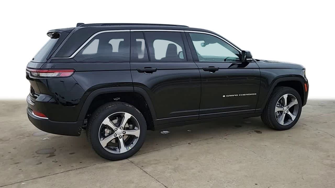 2024 Jeep Grand Cherokee Limited 8