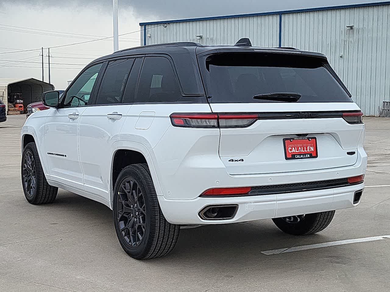 2024 Jeep Grand Cherokee Summit Reserve 12