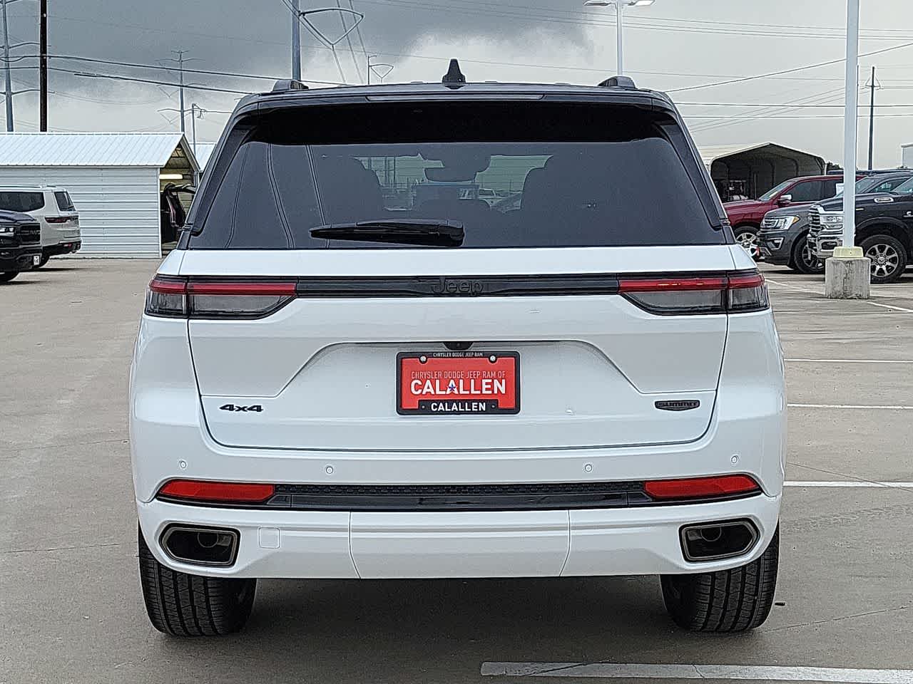 2024 Jeep Grand Cherokee Summit Reserve 13