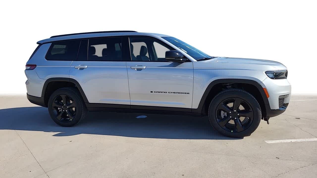 2024 Jeep Grand Cherokee L Limited 9