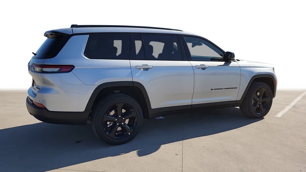 2024 Jeep Grand Cherokee L Limited 8