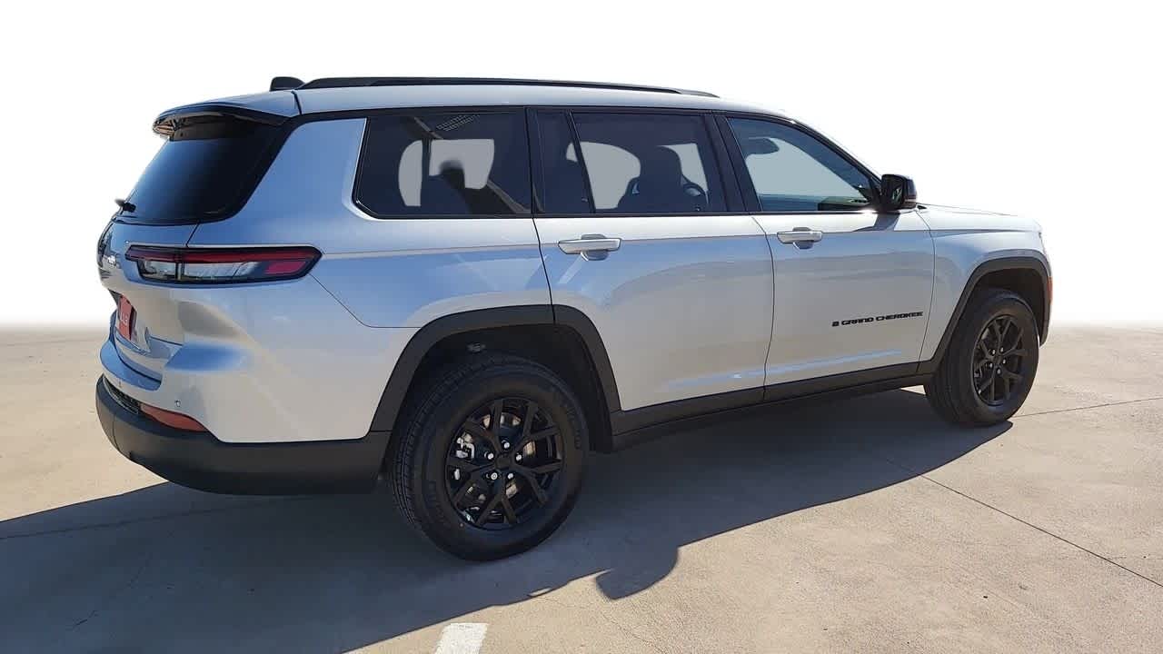 2024 Jeep Grand Cherokee L Altitude 8