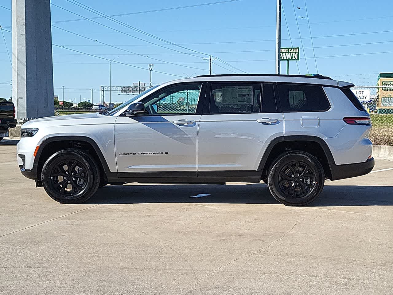 2024 Jeep Grand Cherokee L Altitude 11