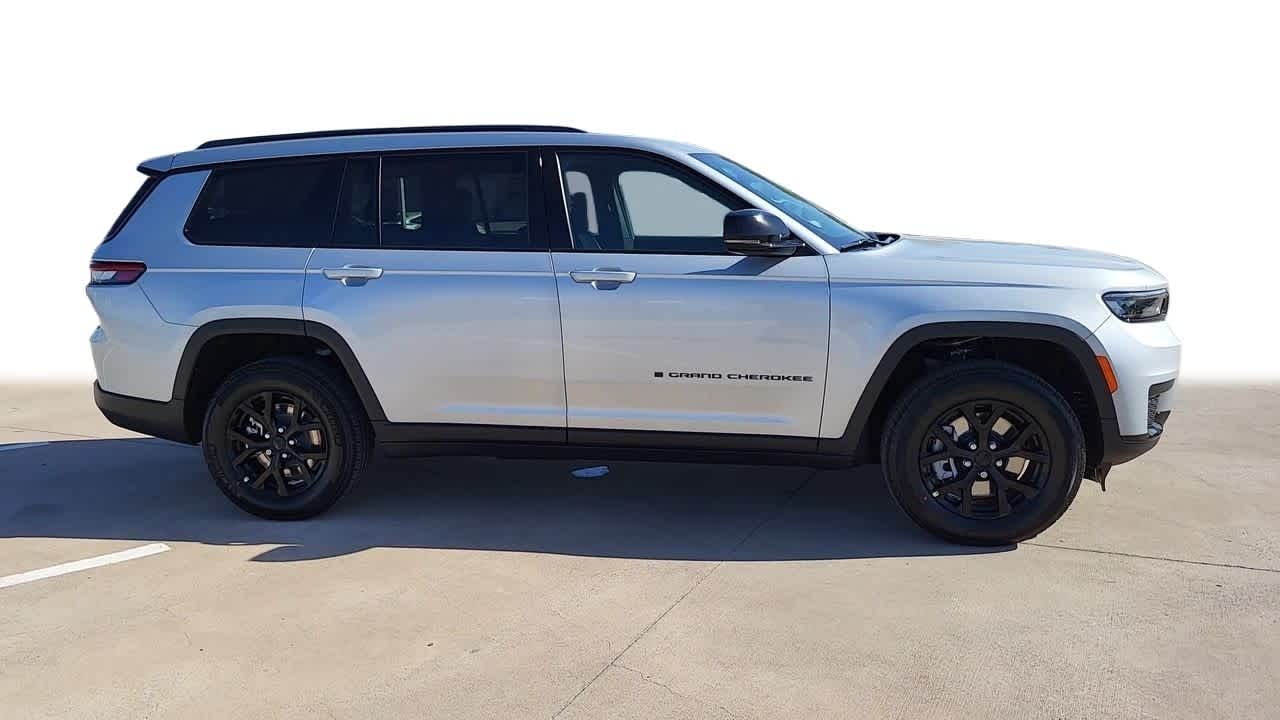 2024 Jeep Grand Cherokee L Altitude 9