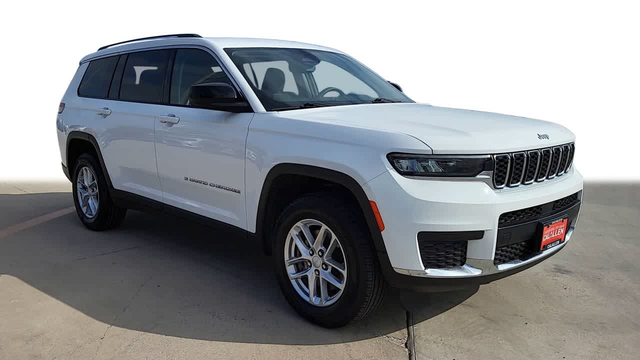 2023 Jeep Grand Cherokee L Laredo 2