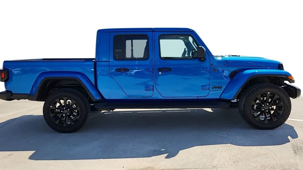 2024 Jeep Gladiator Sport 4x4 9