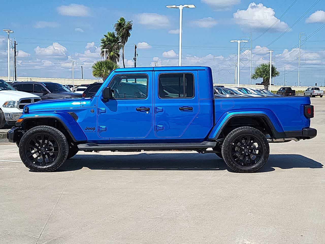 2024 Jeep Gladiator Sport 4x4 11