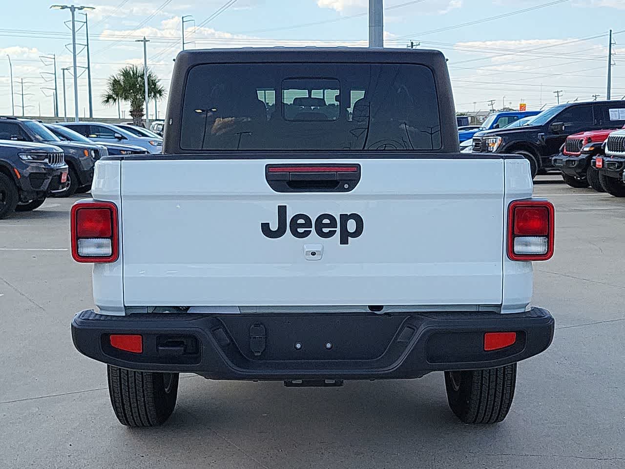 2023 Jeep Gladiator Sport S 4x4 13