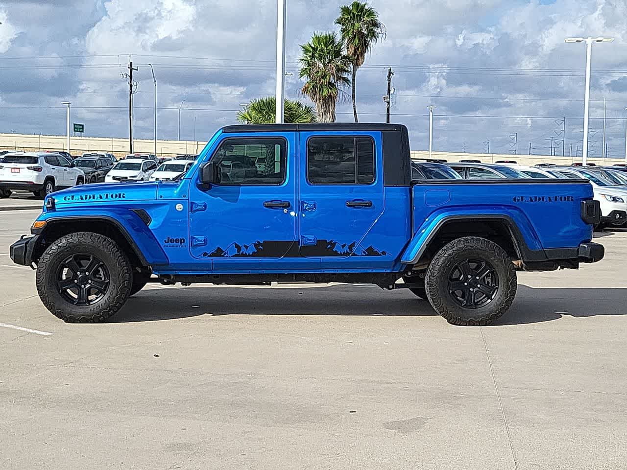 2021 Jeep Gladiator Sport S 4x4 11