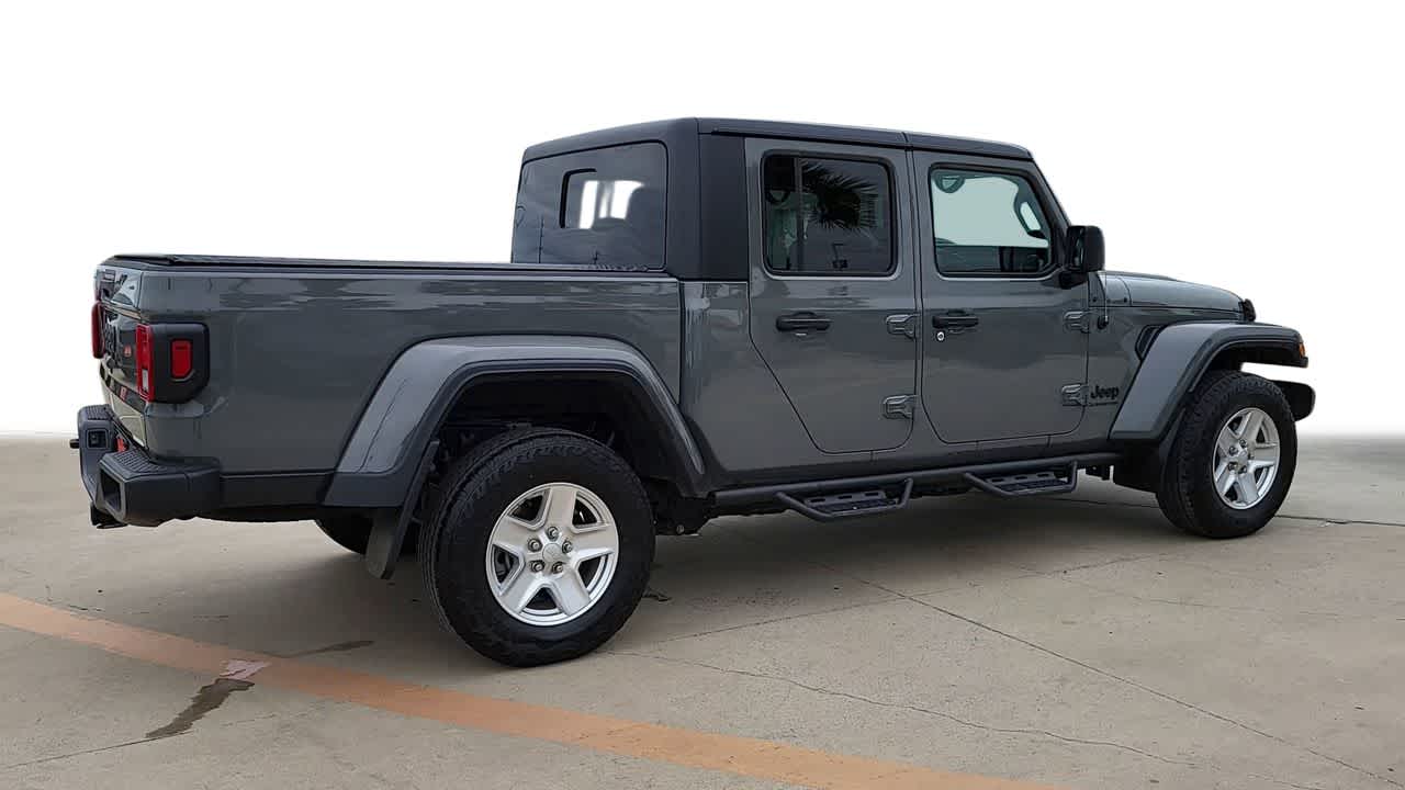 2022 Jeep Gladiator Sport S 8