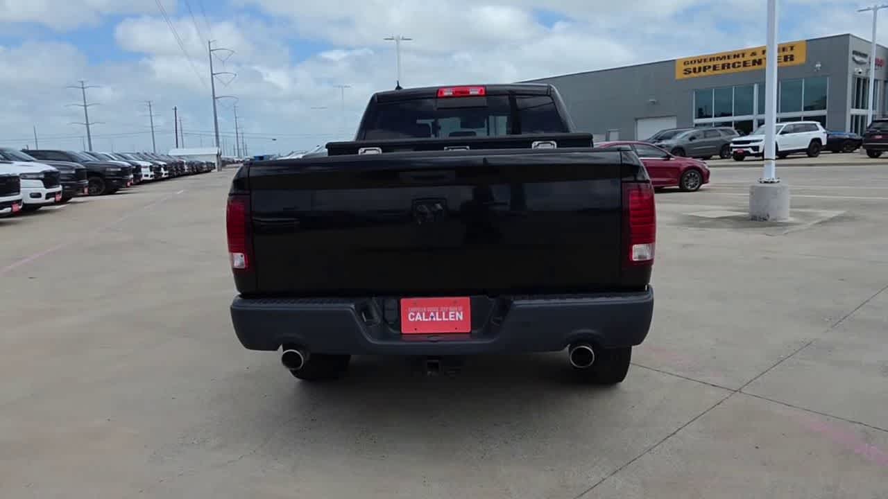 View vehicle photo 6