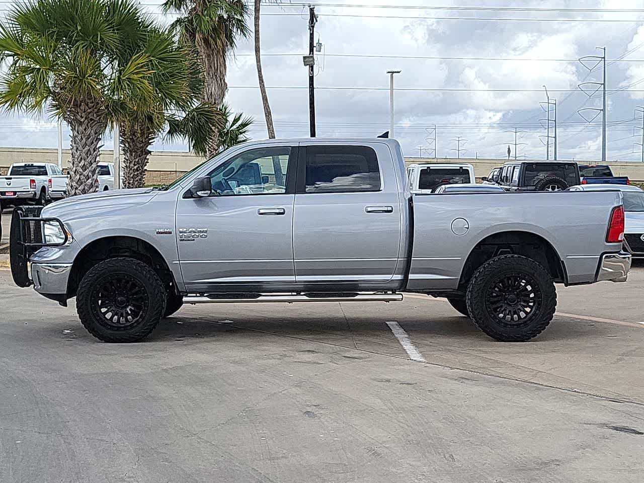 2019 Ram 1500 Classic Big Horn 4x4 Crew Cab 64 Box 11