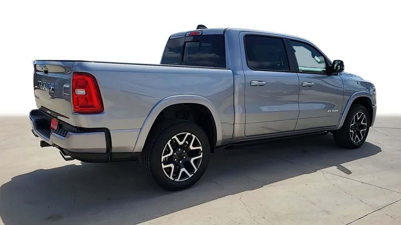 2025 Ram 1500 Laramie 4x2 Crew Cab 57 Box 8