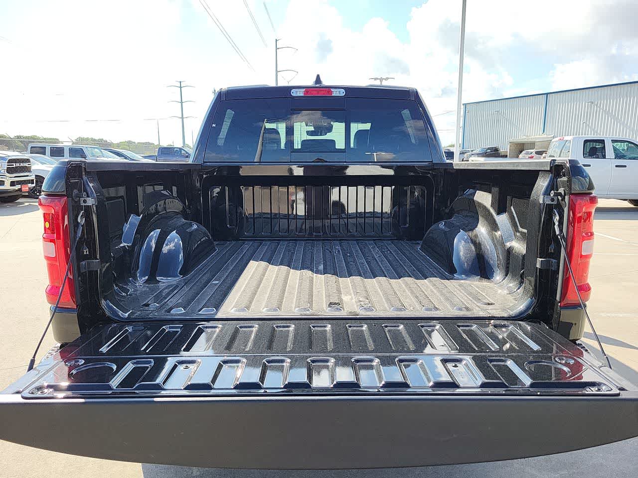 2025 Ram 1500 Laramie 4x4 Crew Cab 57 Box 27