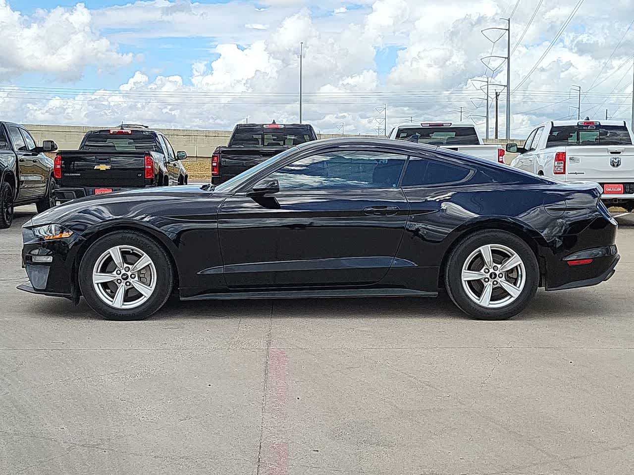 2022 Ford Mustang EcoBoost 11