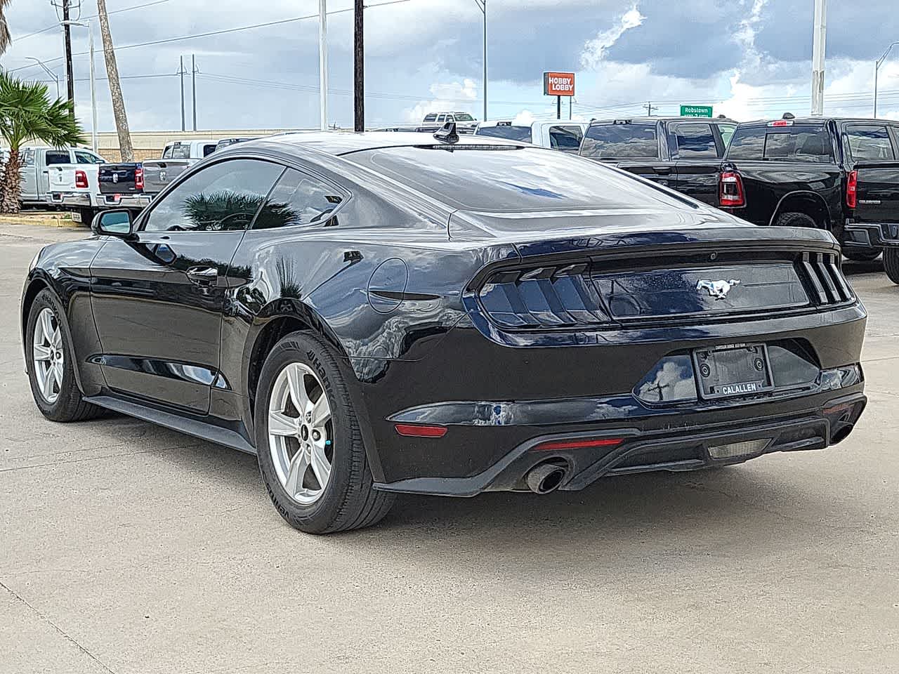 2022 Ford Mustang EcoBoost 12