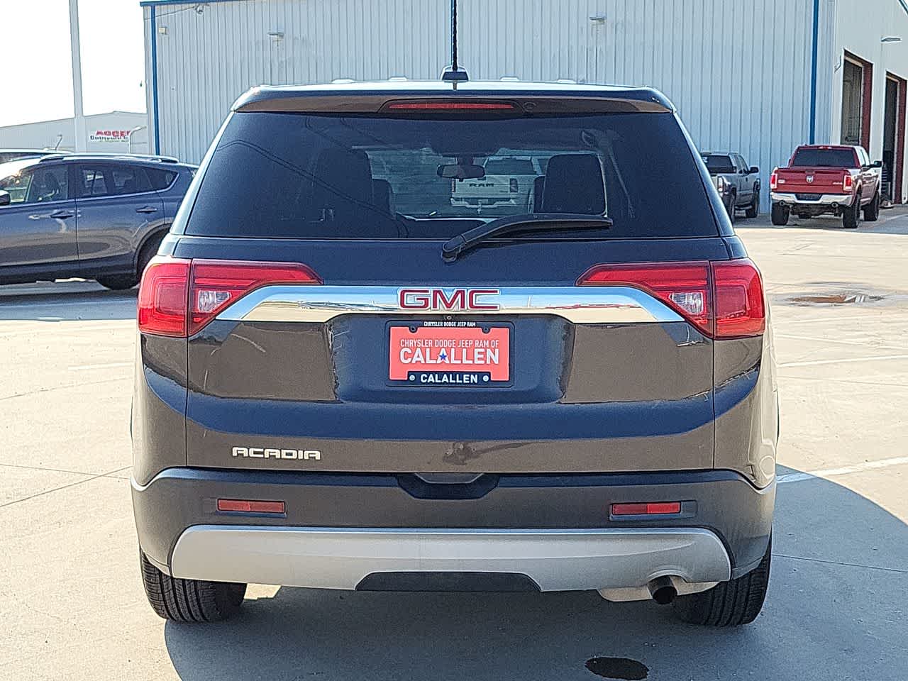 2019 GMC Acadia SLE 13