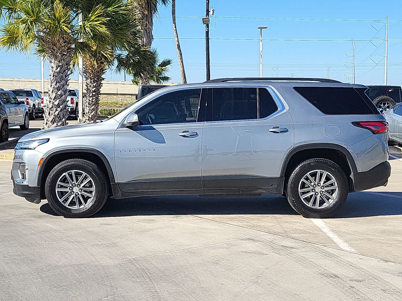 2023 Chevrolet Traverse LT Cloth 11