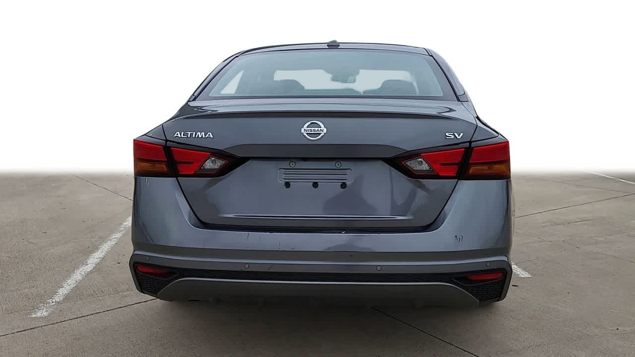 2022 Nissan Altima 2.5 SV 7