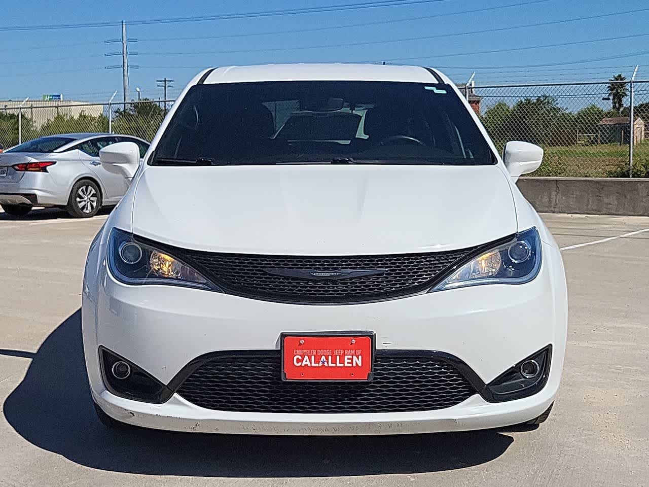 2020 Chrysler Pacifica Touring 14