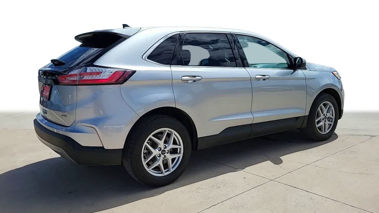 2022 Ford Edge SEL 8