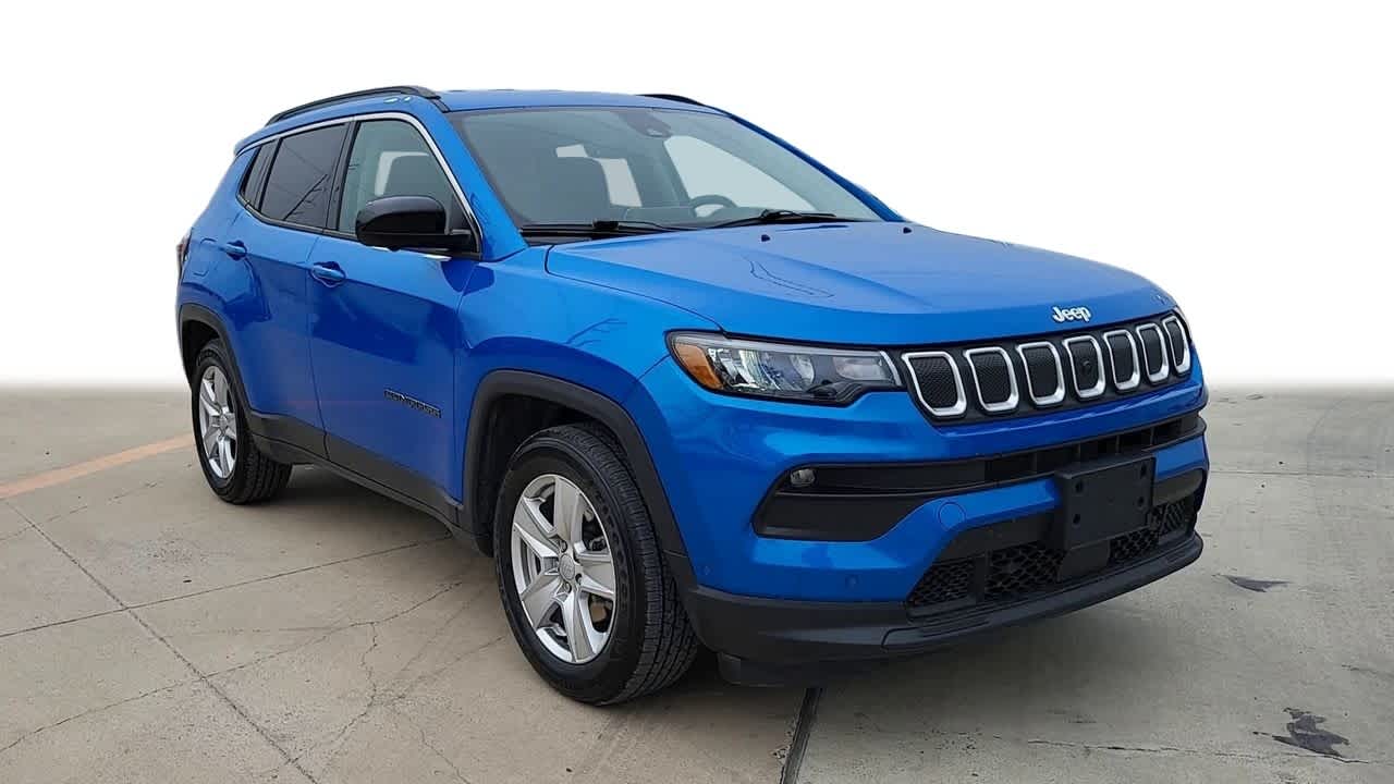 2022 Jeep Compass Latitude 2